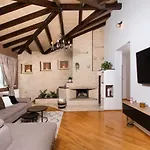 Villa Whitestone