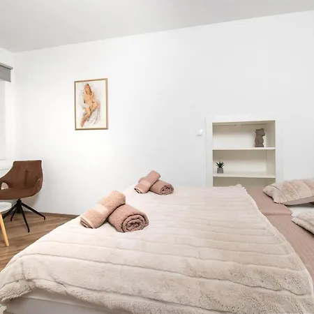 Whitestone Vila Šibenik