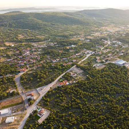 Whitestone Σίμπενικ