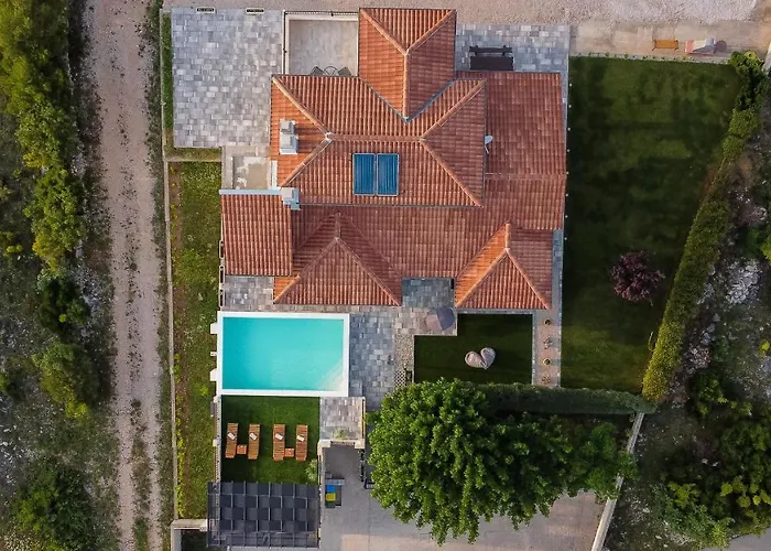 Whitestone * Šibenik